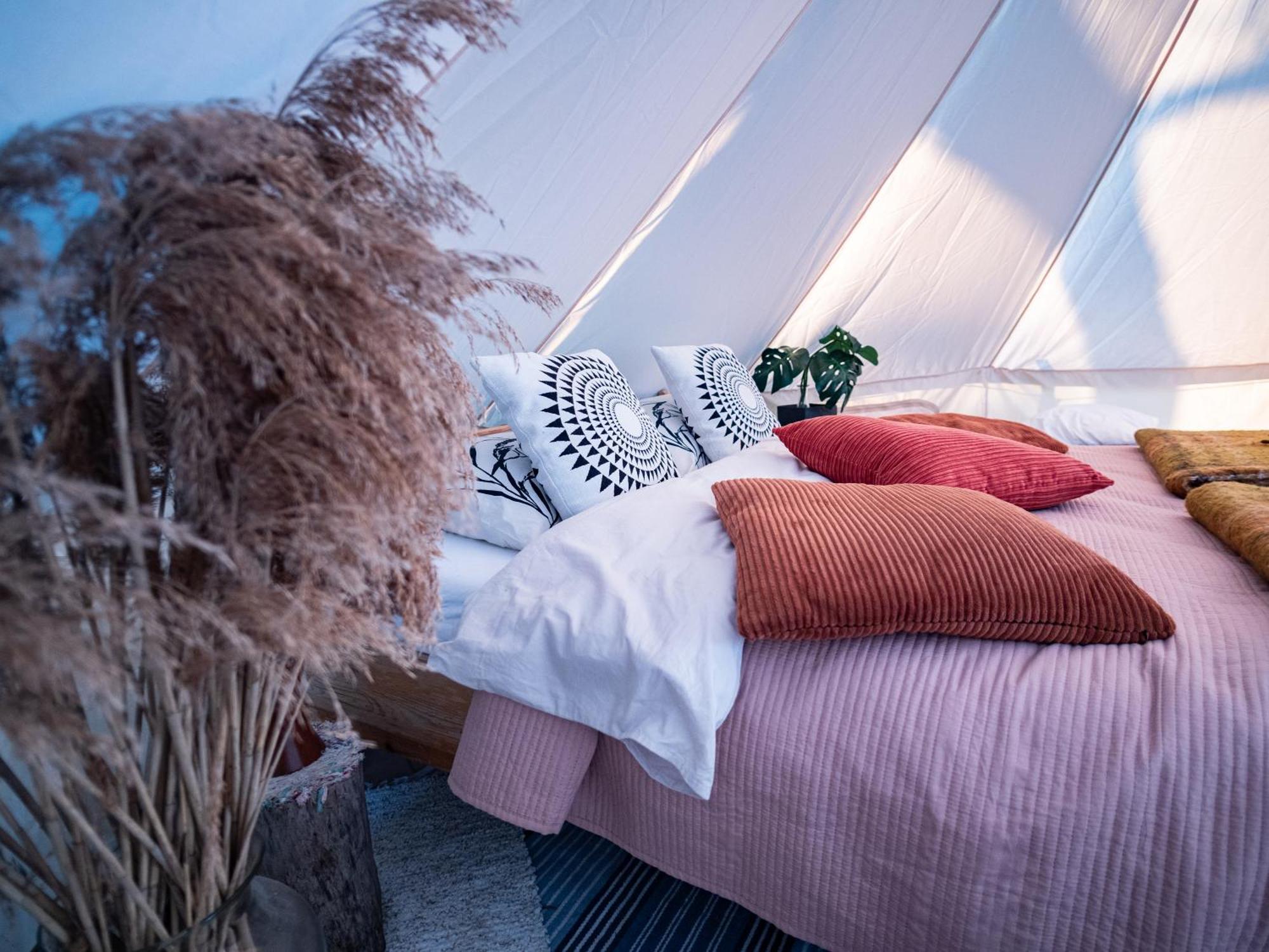 Mereaeaere Glamping Ja Rannamaja Liimala Экстерьер фото